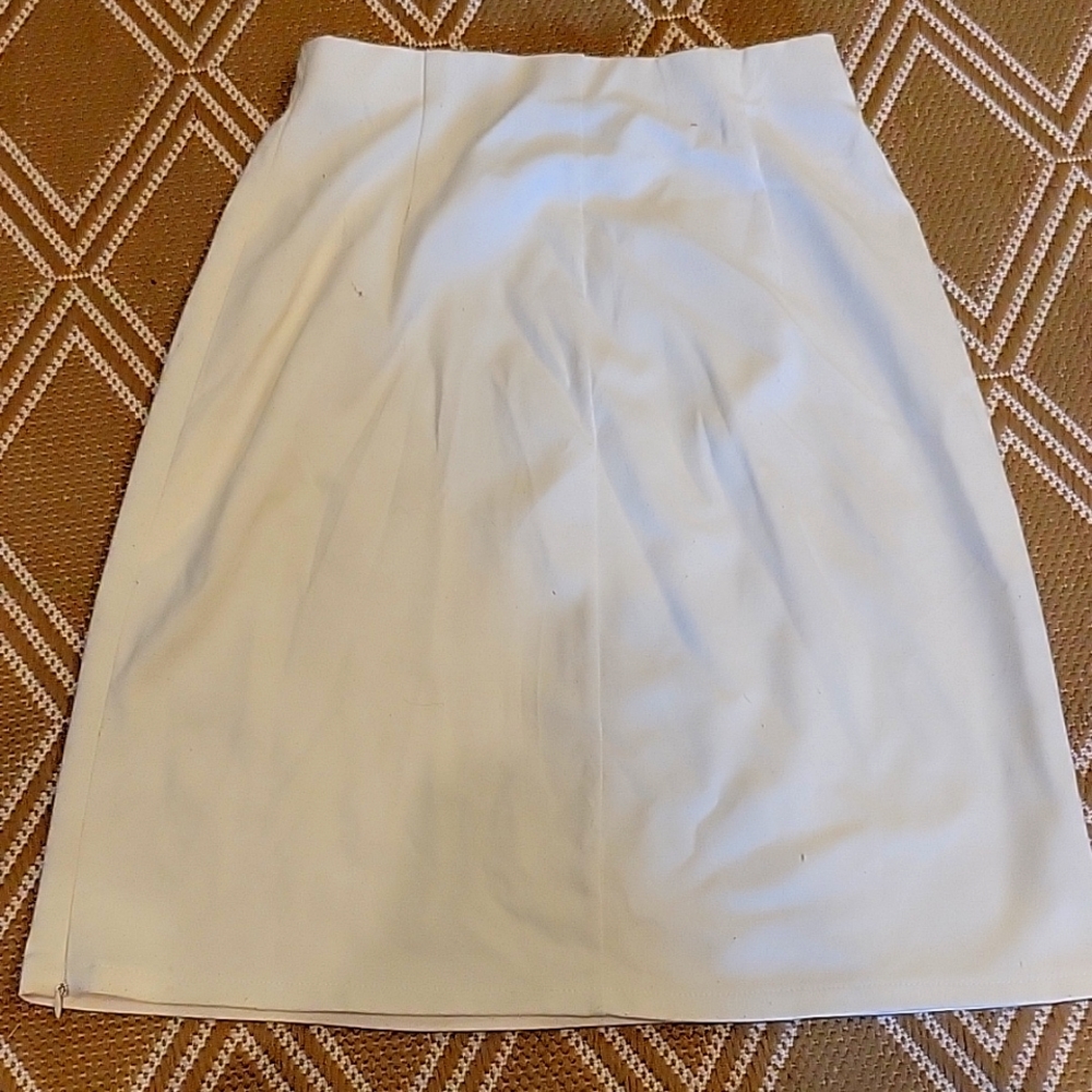 Cream pencil skirt
